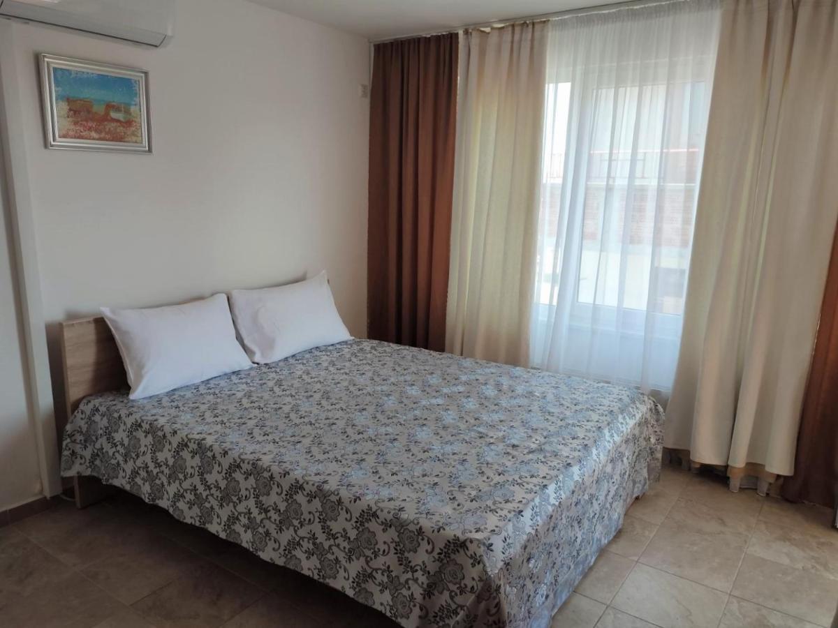 Veda Guest House Pomorie Esterno foto