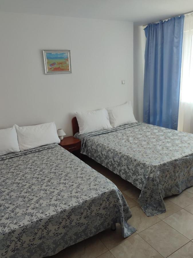 Veda Guest House Pomorie Esterno foto