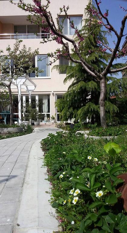 Veda Guest House Pomorie Esterno foto