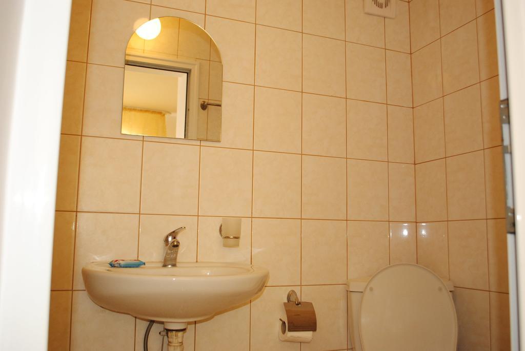 Veda Guest House Pomorie Esterno foto