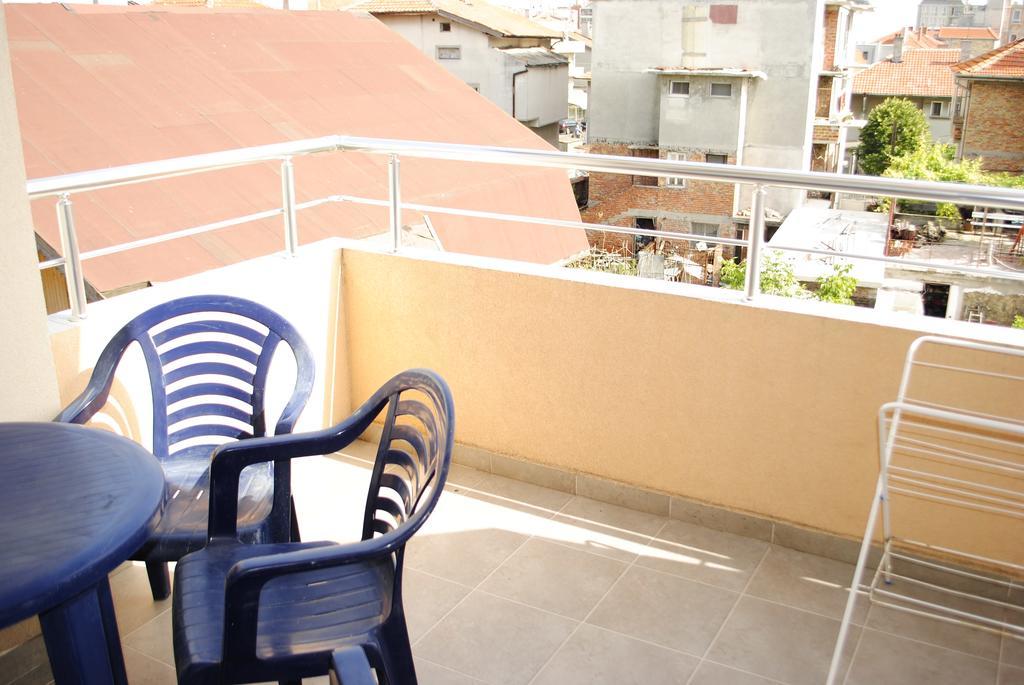 Veda Guest House Pomorie Esterno foto