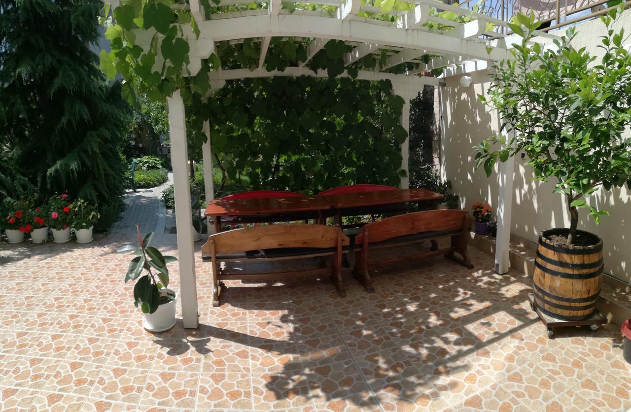 Veda Guest House Pomorie Esterno foto
