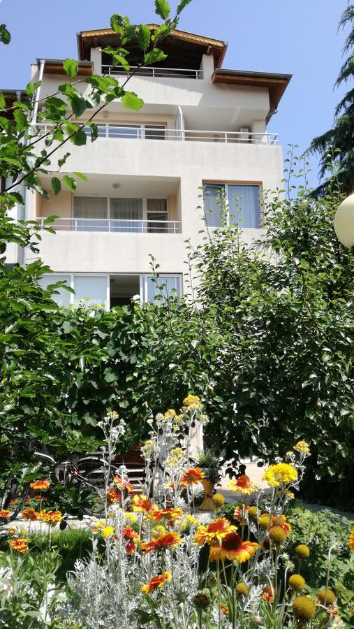 Veda Guest House Pomorie Esterno foto