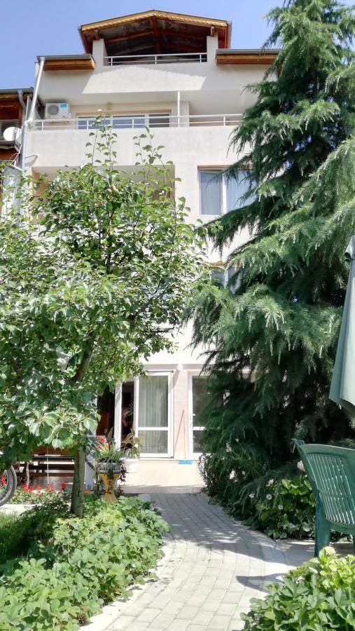 Veda Guest House Pomorie Esterno foto