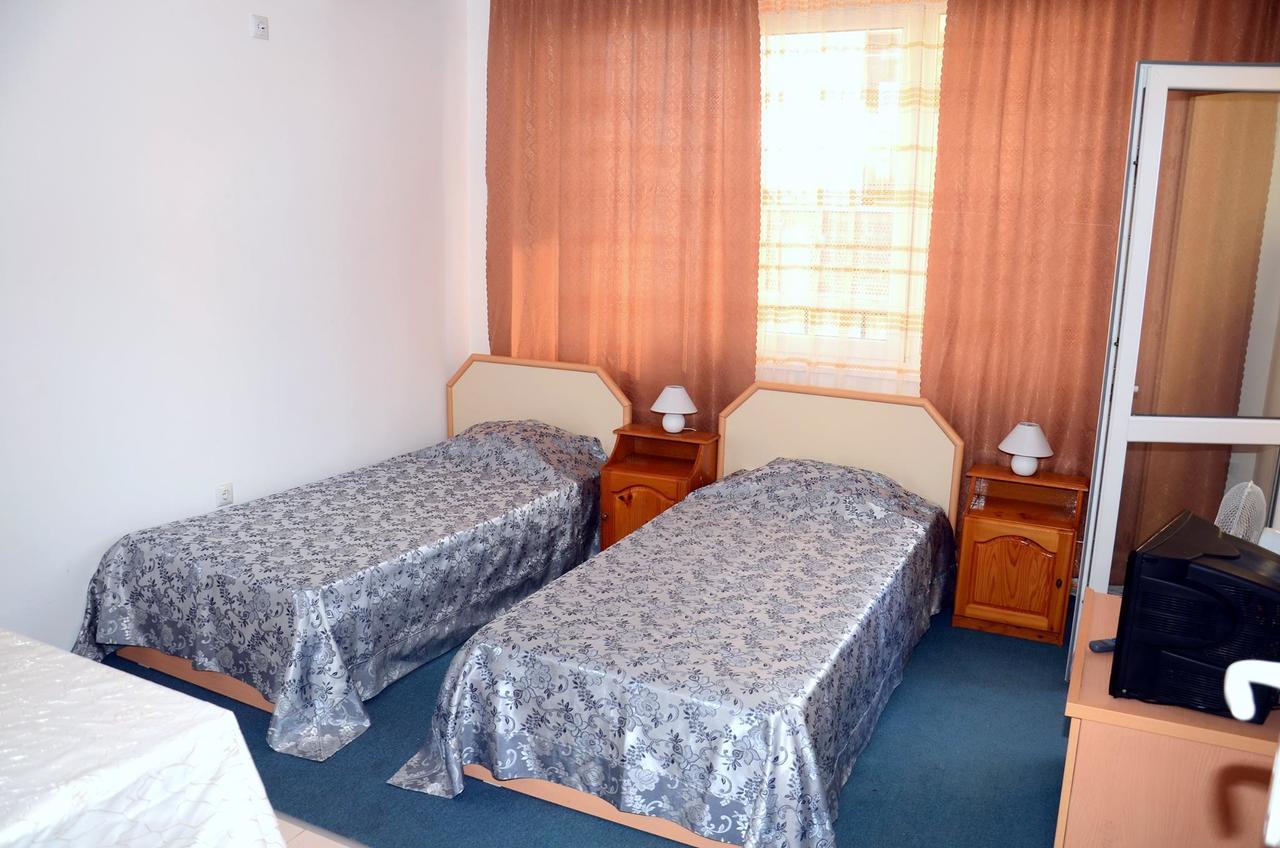 Veda Guest House Pomorie Esterno foto