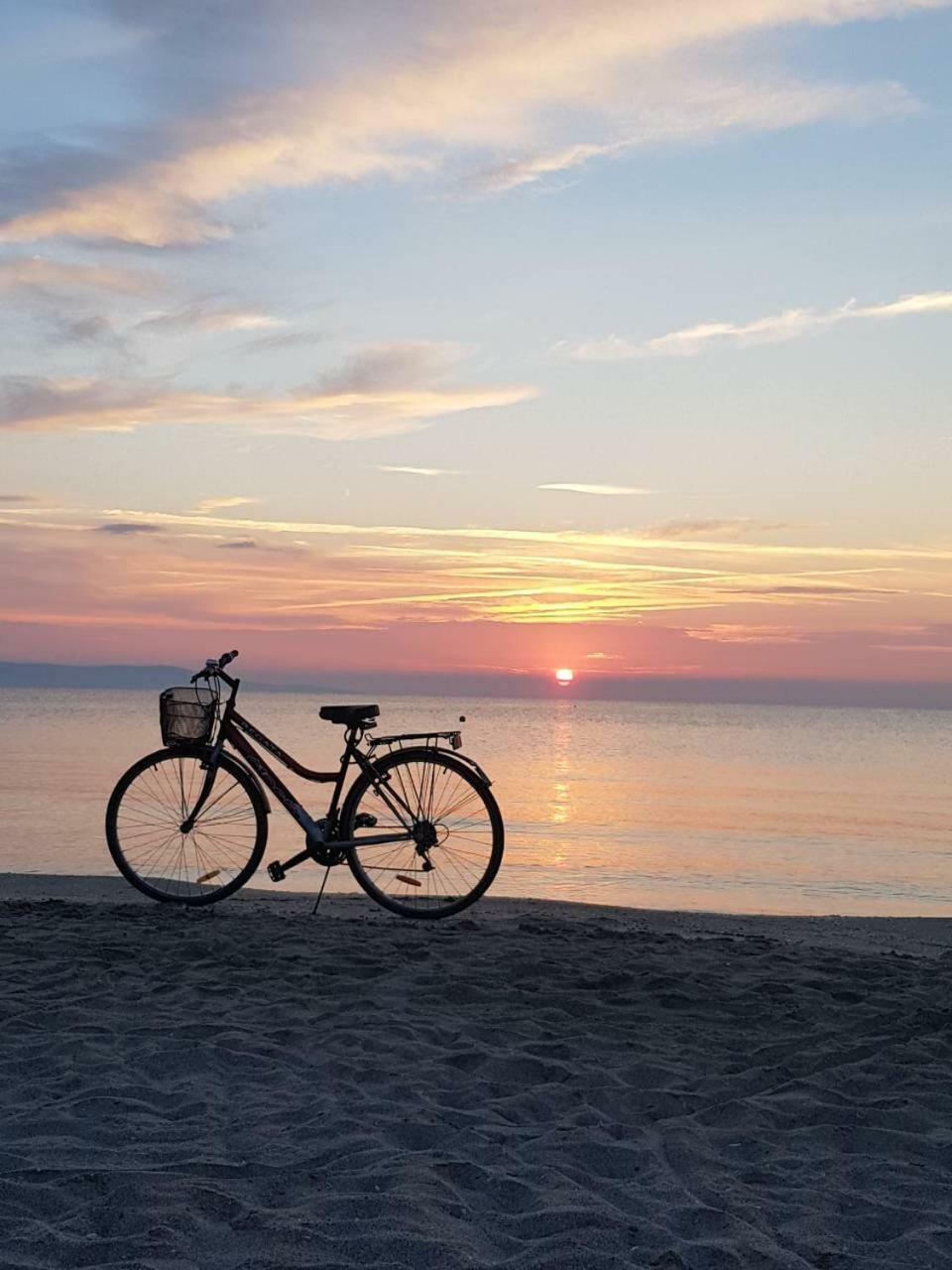 Veda Guest House Pomorie Esterno foto