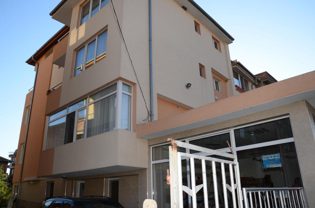 Veda Guest House Pomorie Esterno foto